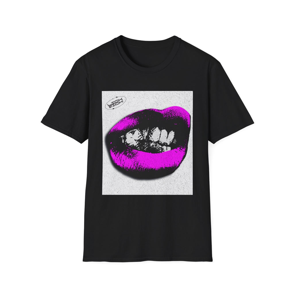 Bold Lips Graphic T-Shirt for Trendsetters