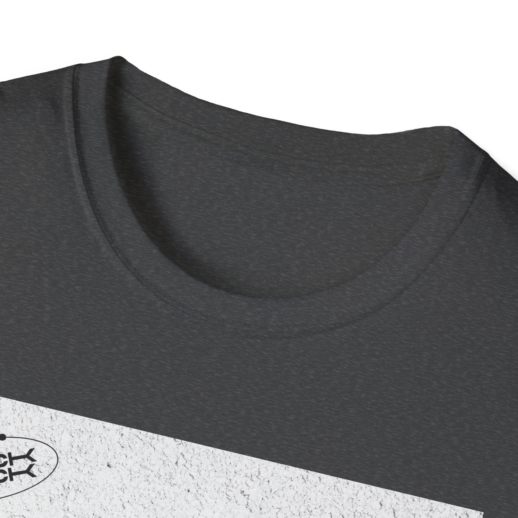 Bold Lips Graphic T-Shirt for Trendsetters