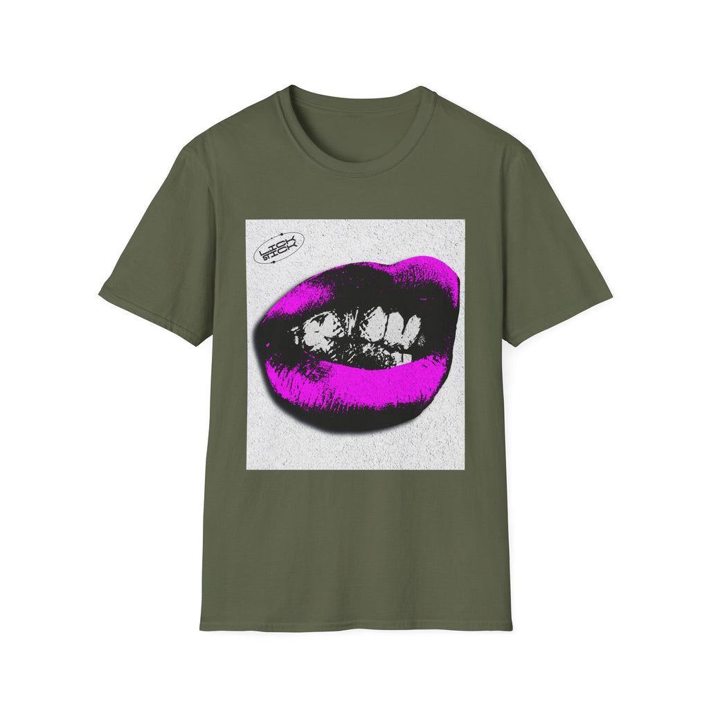 Bold Lips Graphic T-Shirt for Trendsetters
