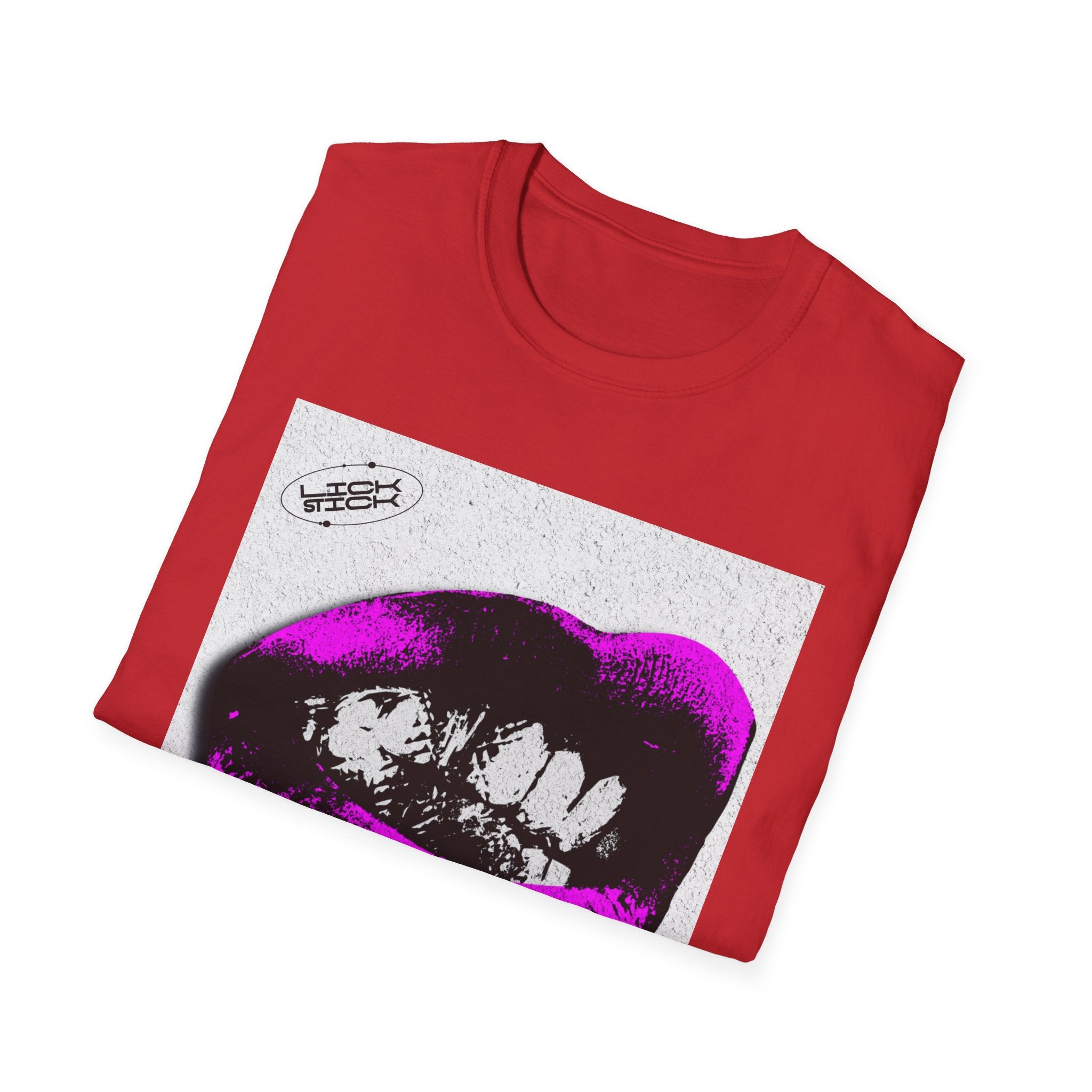 Bold Lips Graphic T-Shirt for Trendsetters