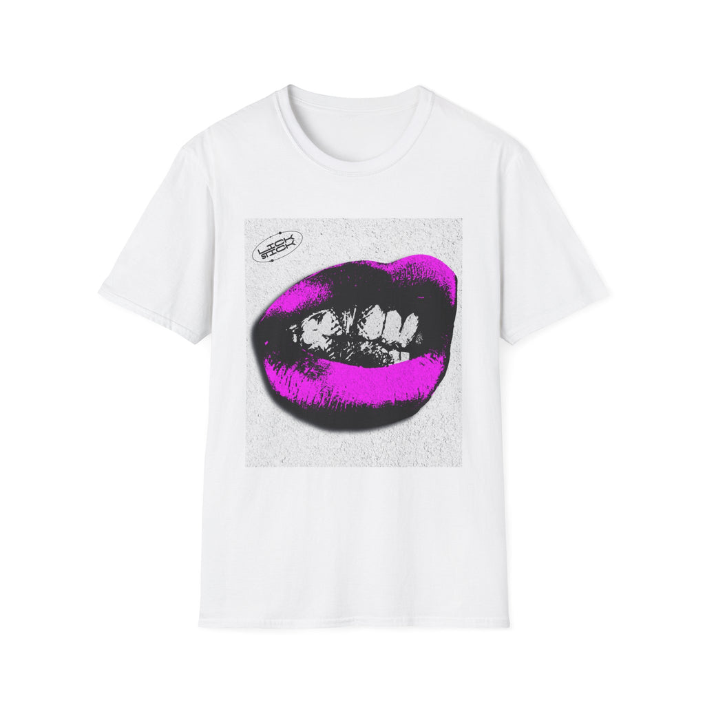 Bold Lips Graphic T-Shirt for Trendsetters