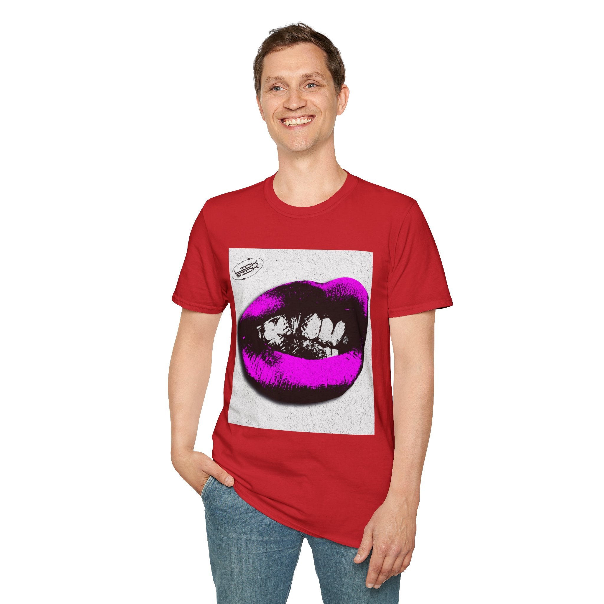 Bold Lips Graphic T-Shirt for Trendsetters