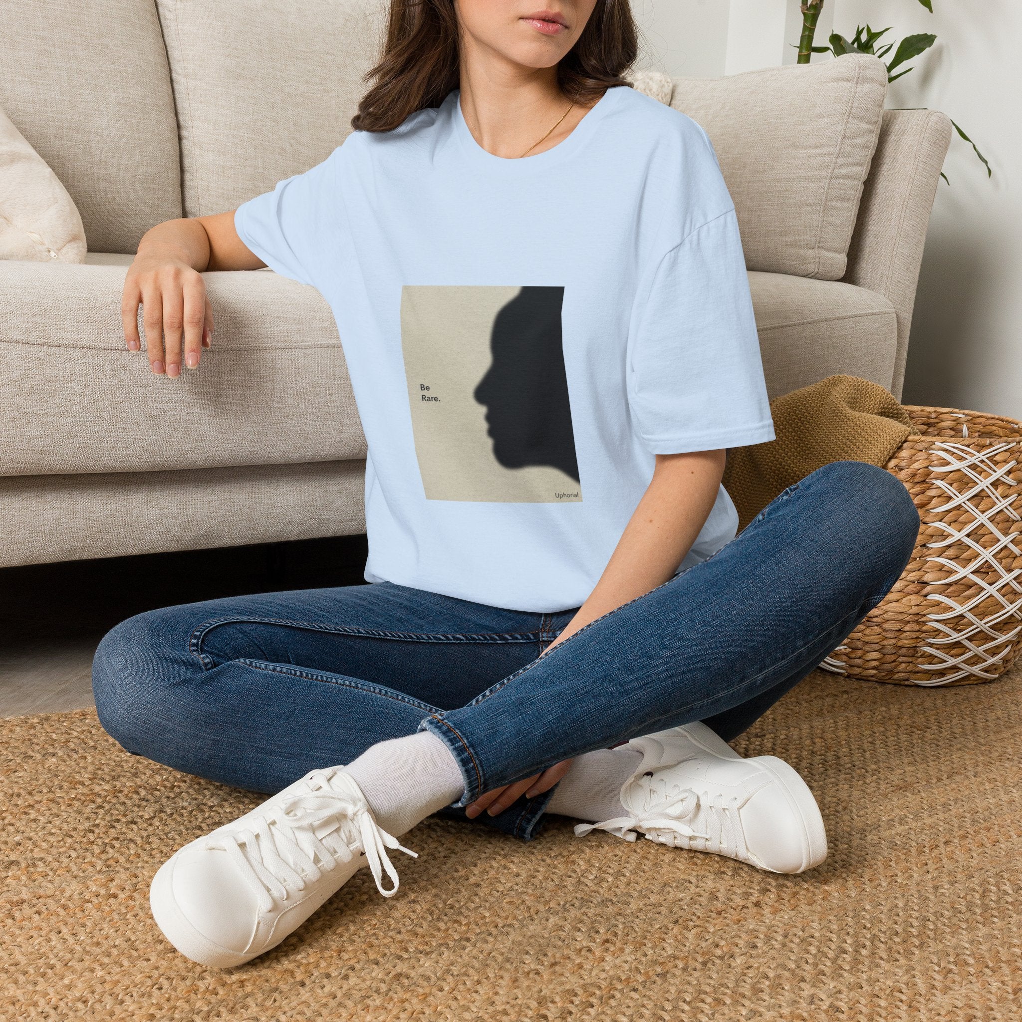T-Shirt — 'Be Rare' Minimal Silhouette Graphic Tee