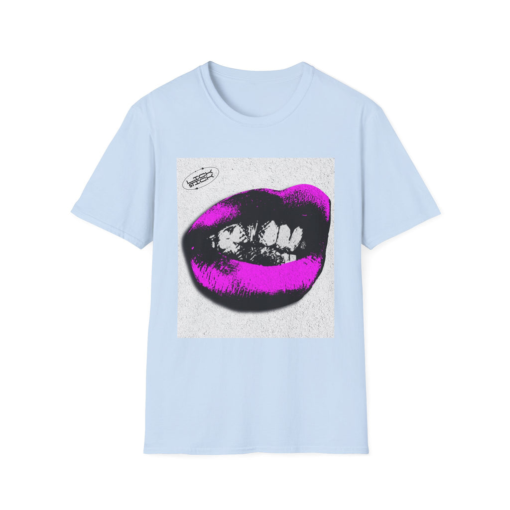 Bold Lips Graphic T-Shirt for Trendsetters