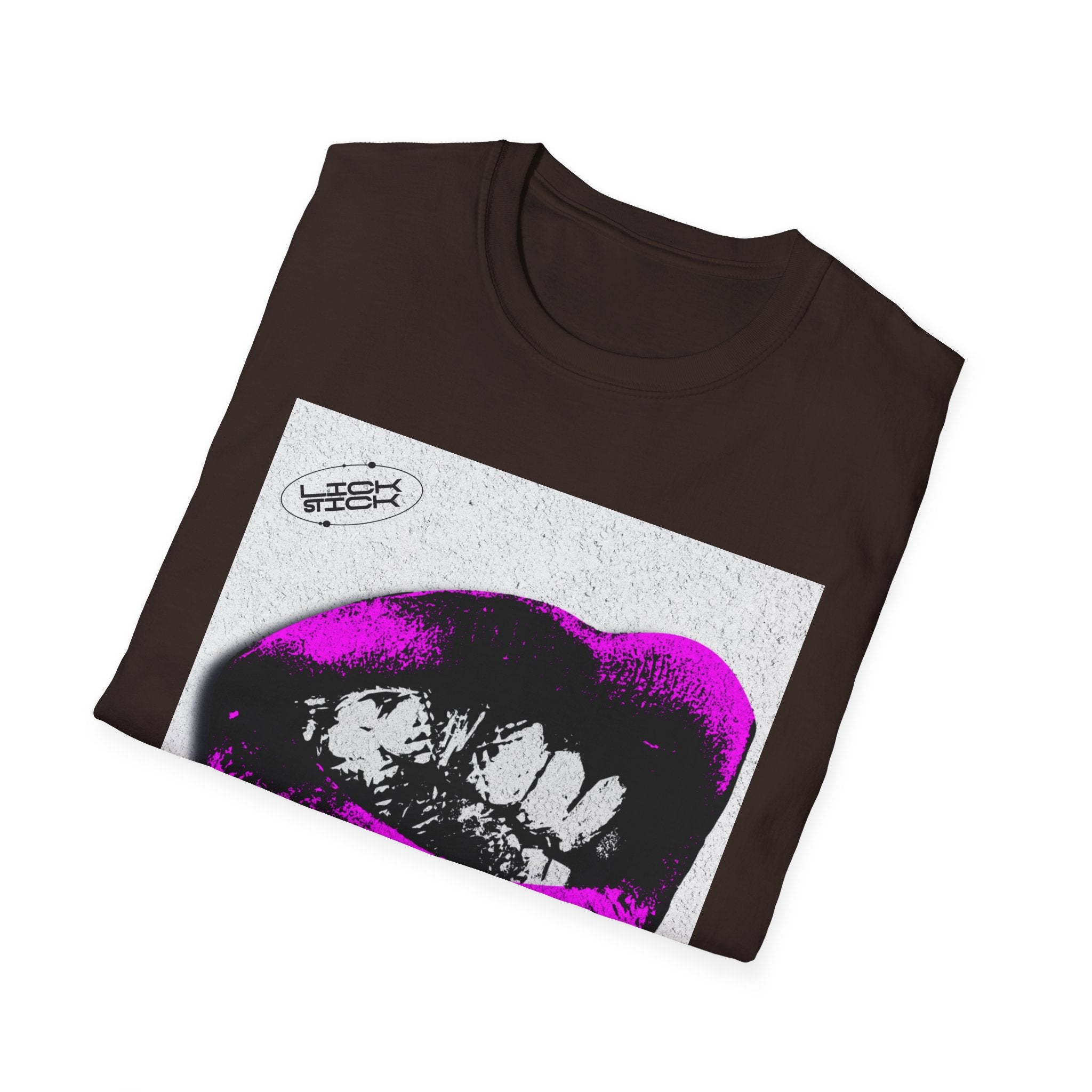 Bold Lips Graphic T-Shirt for Trendsetters