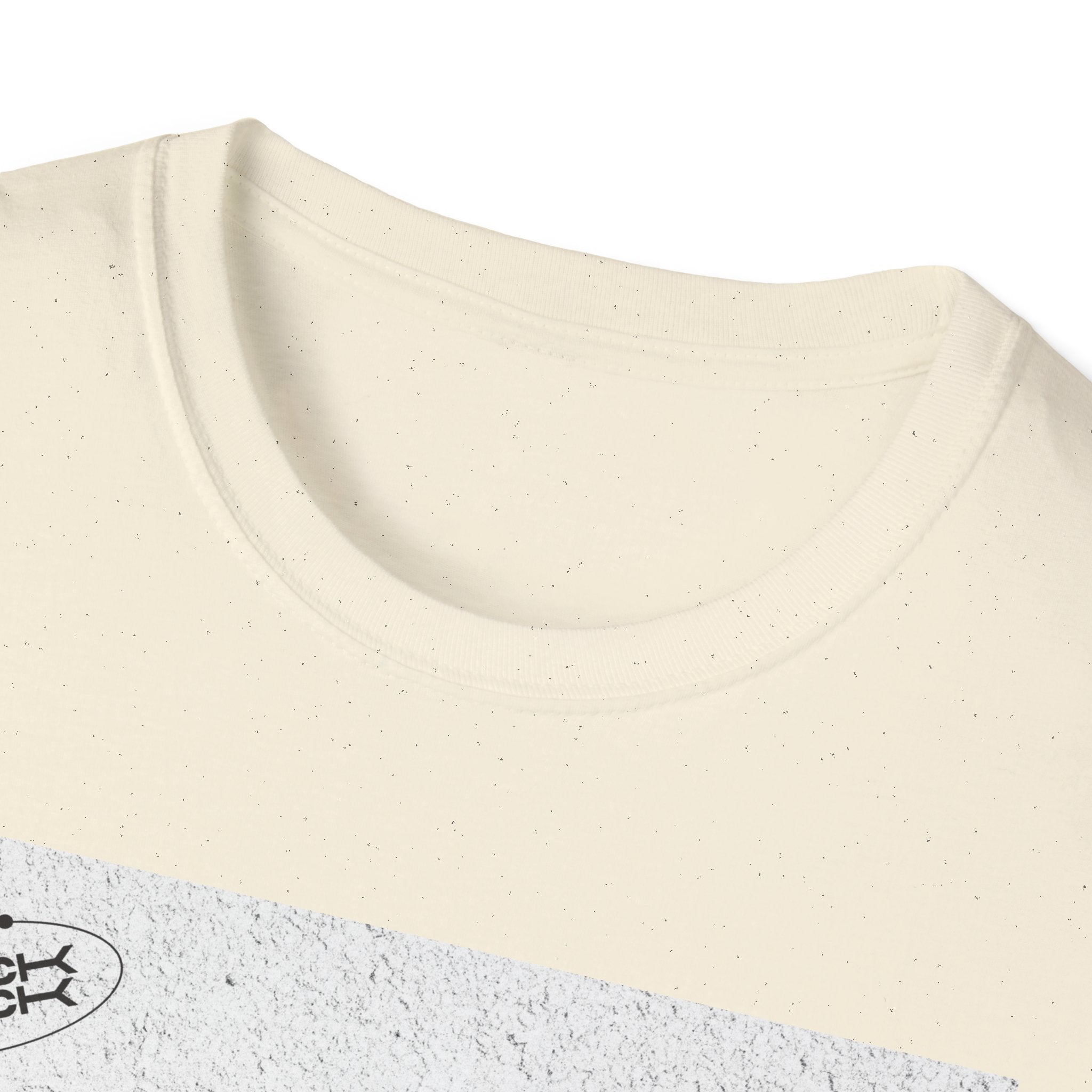 Bold Lips Graphic T-Shirt for Trendsetters